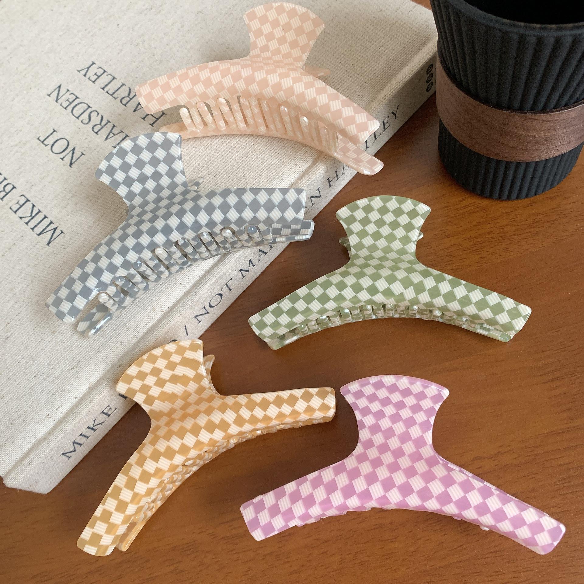 

Korean New Fashon 11CM Large Curved Colorful Plaid Hair Clip Simple Acrylic Shark Clip Hair Accessories For Woman Girls Hair Claws