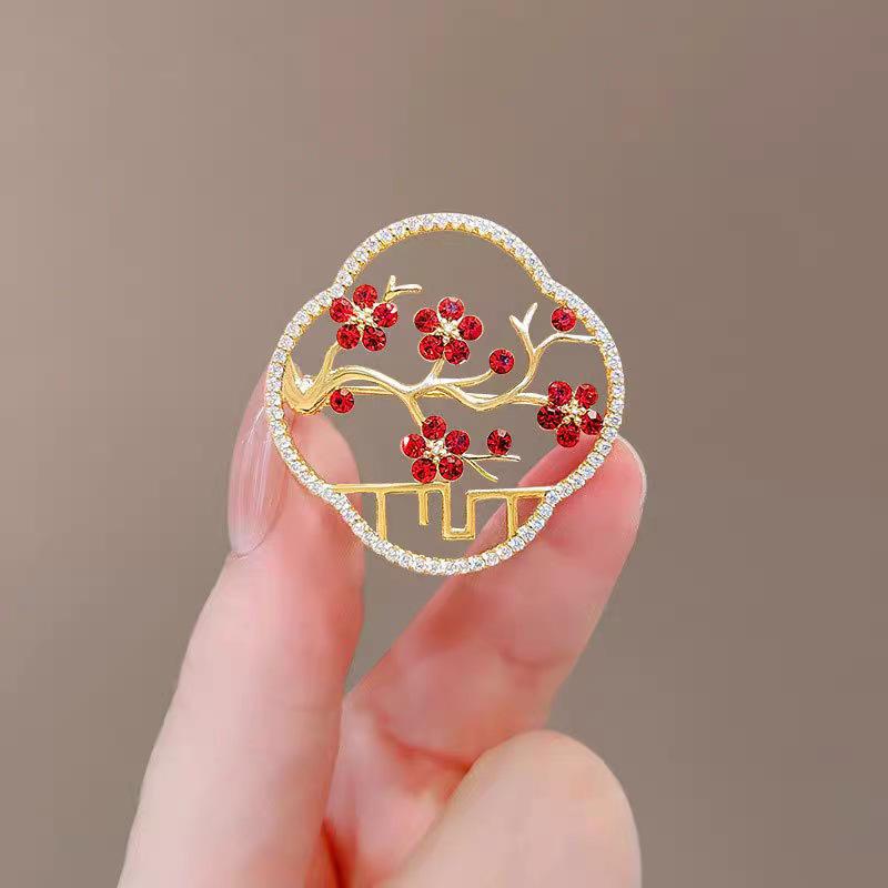 Chinese Style Plum Blossom Anti-light Brooch Women's Niche Pin High-end Temperament Coat Jacket Accessories Exquisite Corsage
