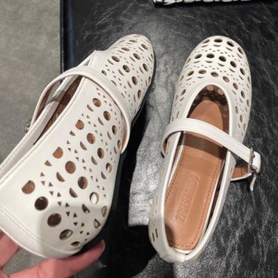 Hollow Ballet Shoes Women's Flat Bottom One-word Buckle Soft Leather Shallow Mouth Mary Jane Shoes Women's Niche Design Single Shoes