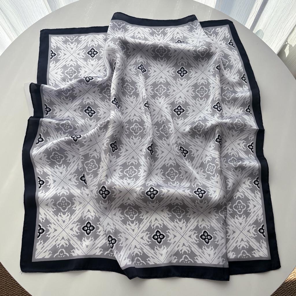 Luxury Square Scarf For Women Retro Ladies Hijab Fashion Neckerchief Bandanas Soft Stain Elegant Faux Silk Scarves Shawl