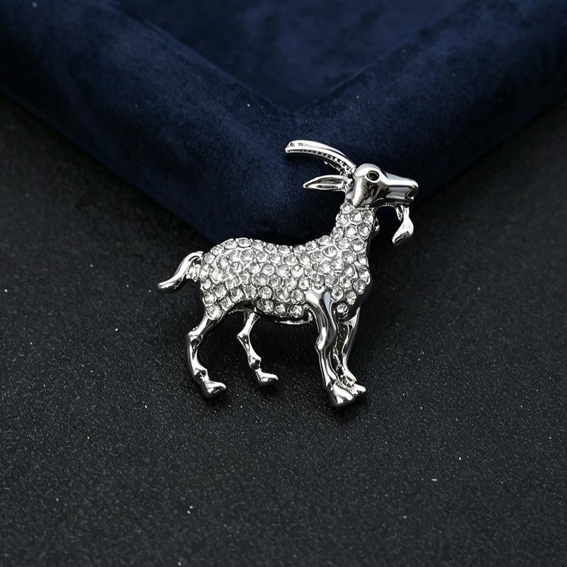 Year of The Sheep Goat Rhinestone Brooch Unisex Shiny Fashion Pin Beautiful Jewelry for Women Clothing Accessories