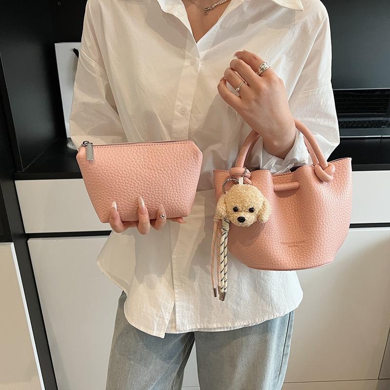 Bag Women's New 2025 Hand Carry Women's Casual Shoulder Bag Crossbody Bucket Bag