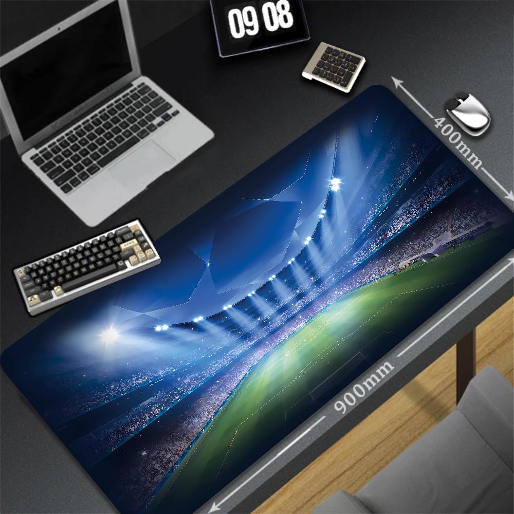 Velká podložka pod myš Anime Fotbal Kreslená podložka na stůl Herní příslušenství pro PC Podložka pod myš Vlastní stolní podložky Protiskluzová gumová podložka pod klávesnici