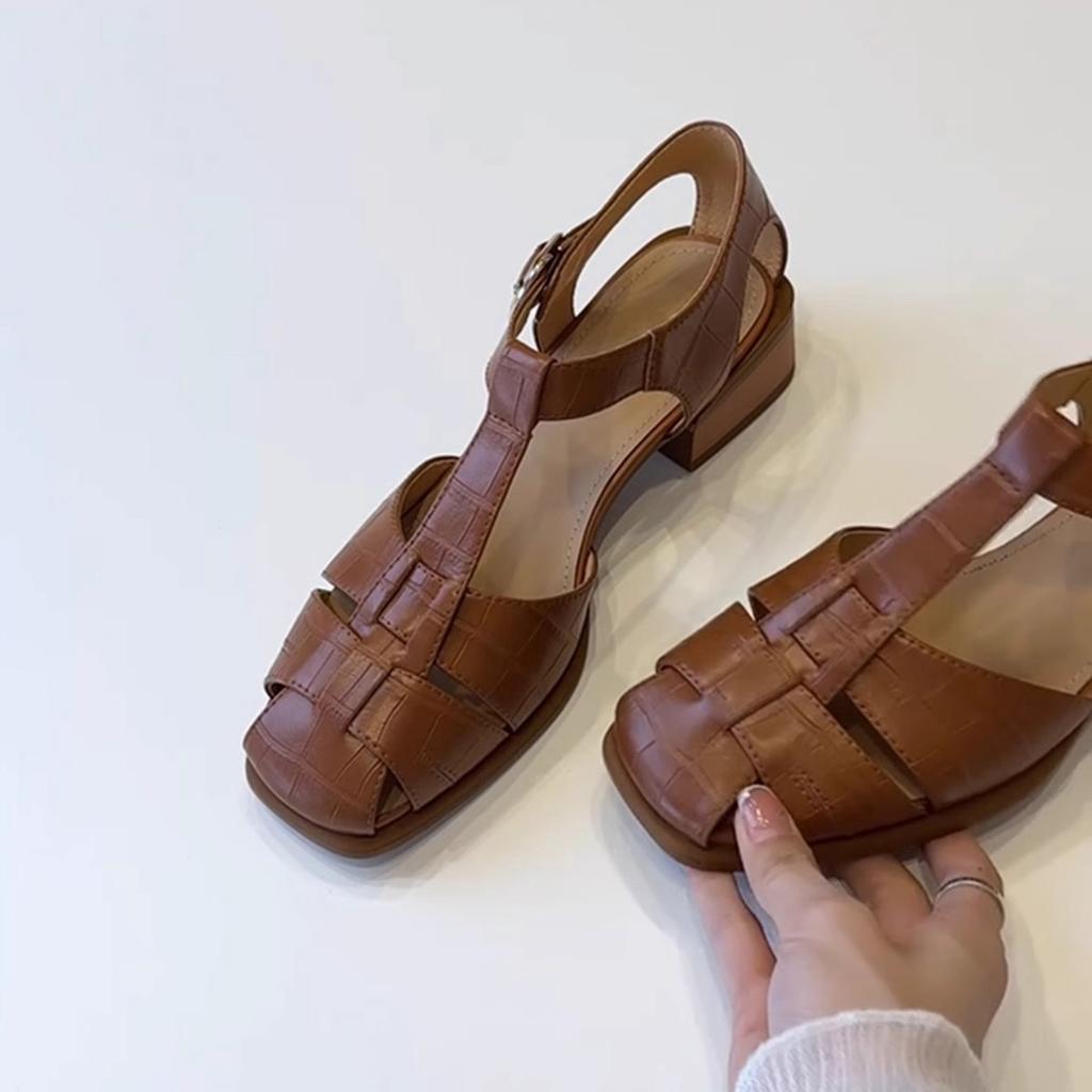 Sheepskin version~ French casual woven hollow bag head sandals women's retro thick heel pig cage shoes vacation style Roman shoes