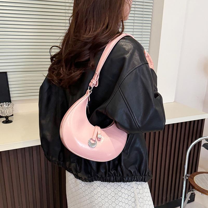 Simple and fashionable shoulder handbag 2025 spring new niche high-end commuter underarm bag Korean crescent bag