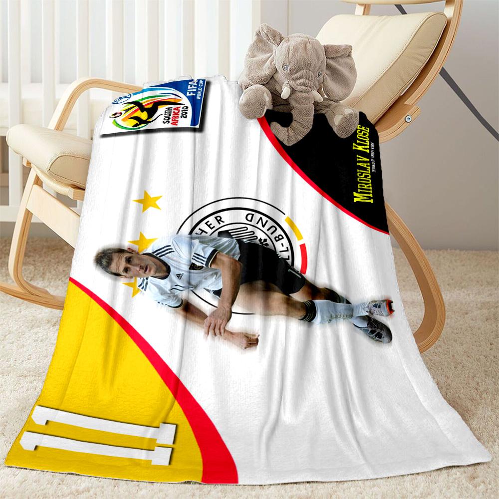 Soccer Player Action Blanket Durable Comfort Perfect for Couch Bedding Livingroom Four Seasons Multipurpose Modern