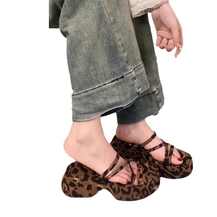Fashion leopard print sandals women's muffin thick-soled one-word slippers women's summer new thick-soled wedge sandals