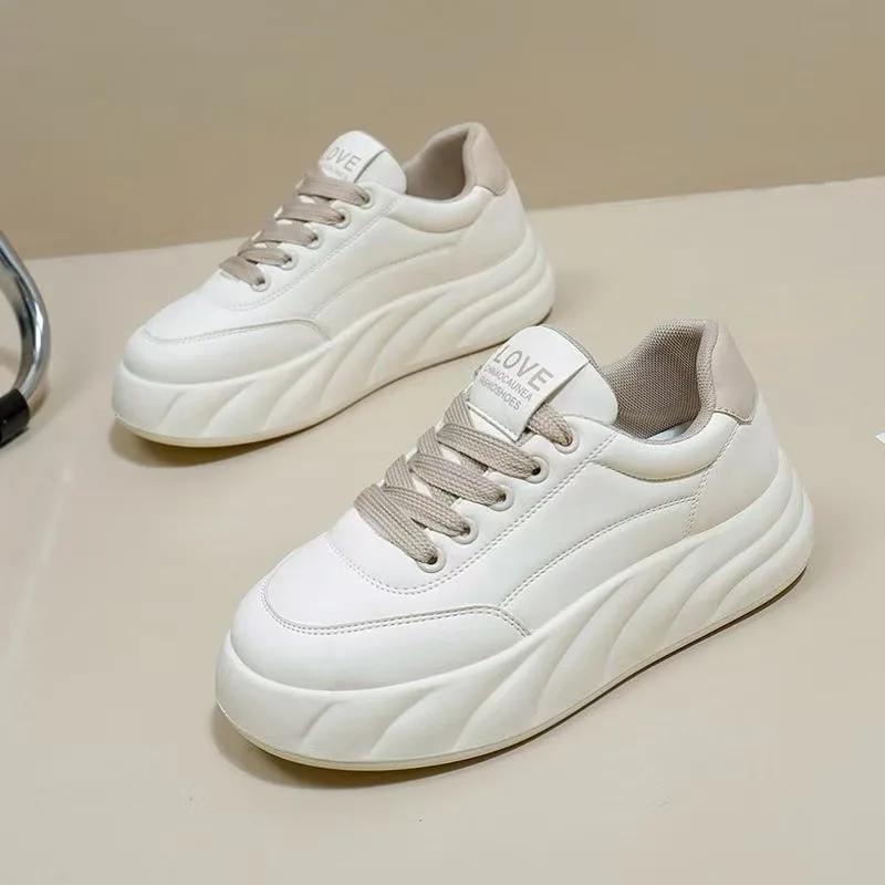 Hot Selling Women's Shoes Woman Casual Shoes Fashionable and Comfortable Skateboarding Shoes Female Tennis Walking Bread Shoe