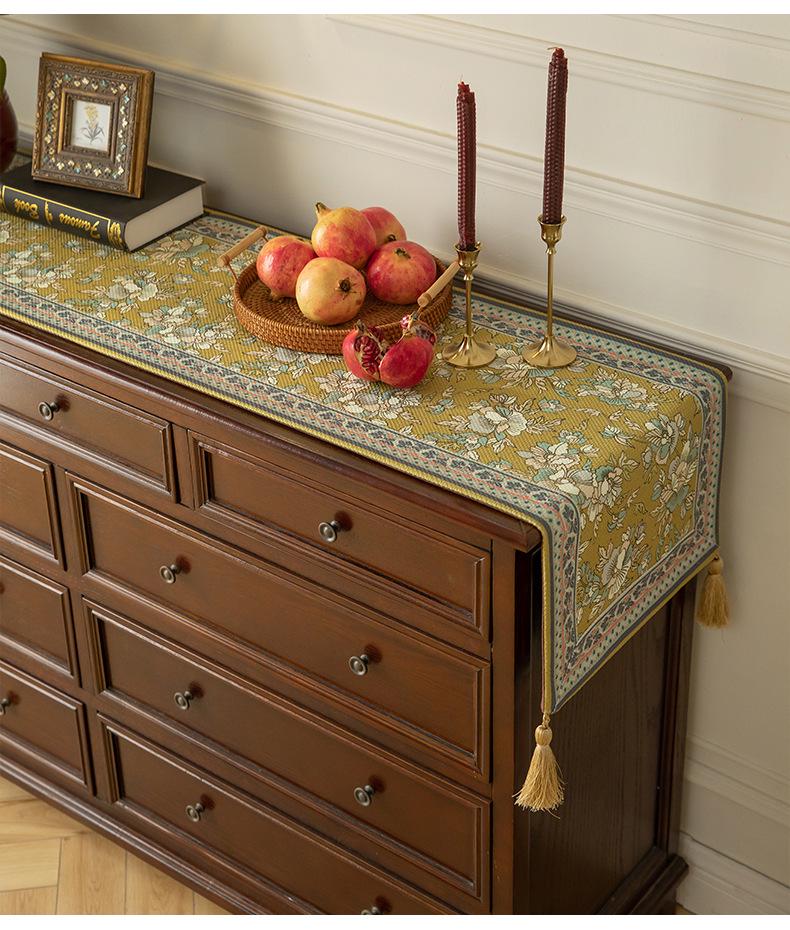 Retro American Luxury Table & Cabinet Runner - High-Grade Cloth Cover