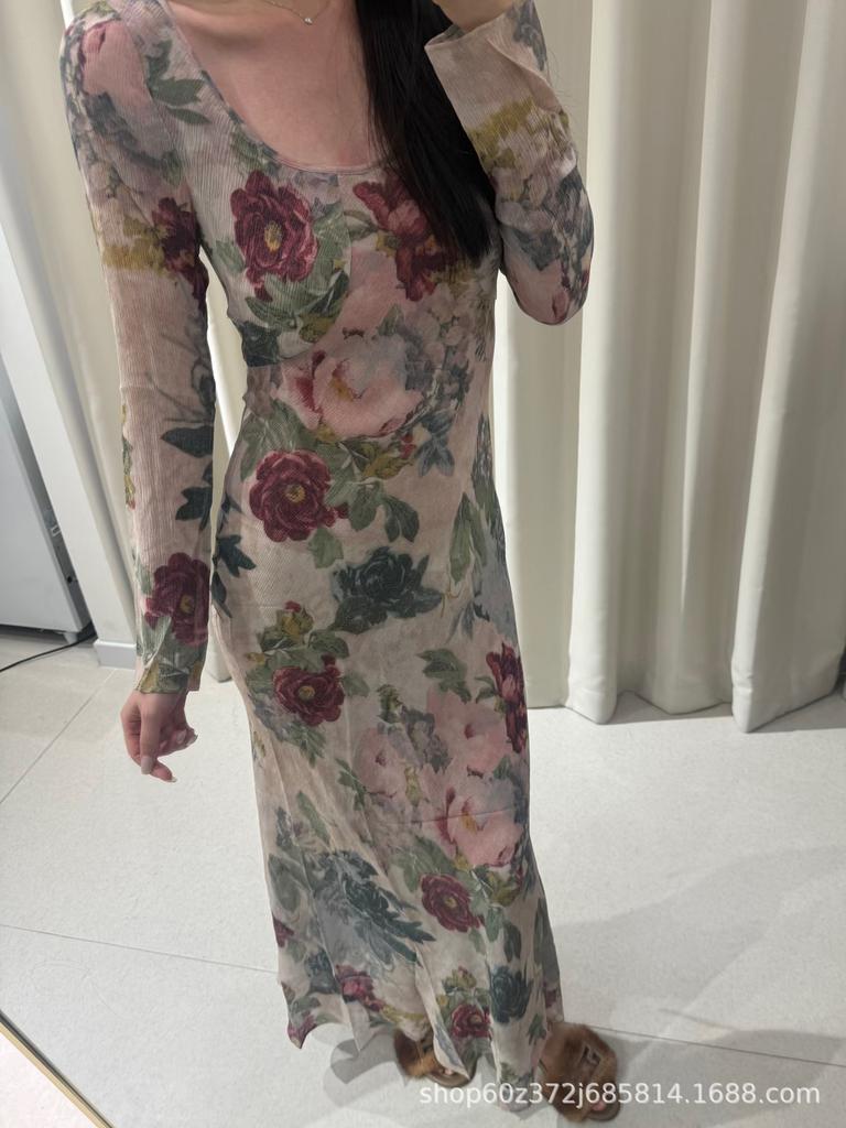 French Niche Retro Rose Print Long Sleeve Dress for Spring 2026
