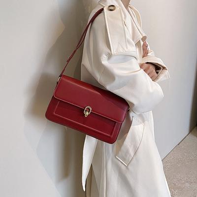Small Square Bag, A Retro Single-shoulder Underarm Bag, A High-end and Fashionable Red Bag for Women