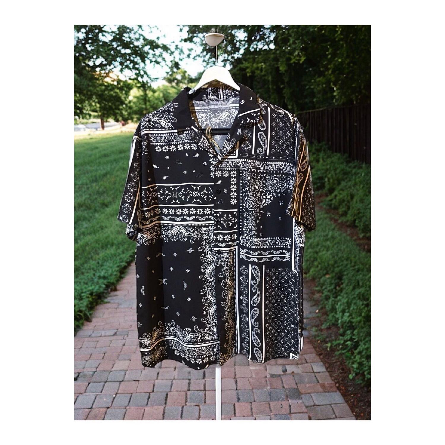 

timeless Elegance: Black Ethnic Patterned Shirt S чорний