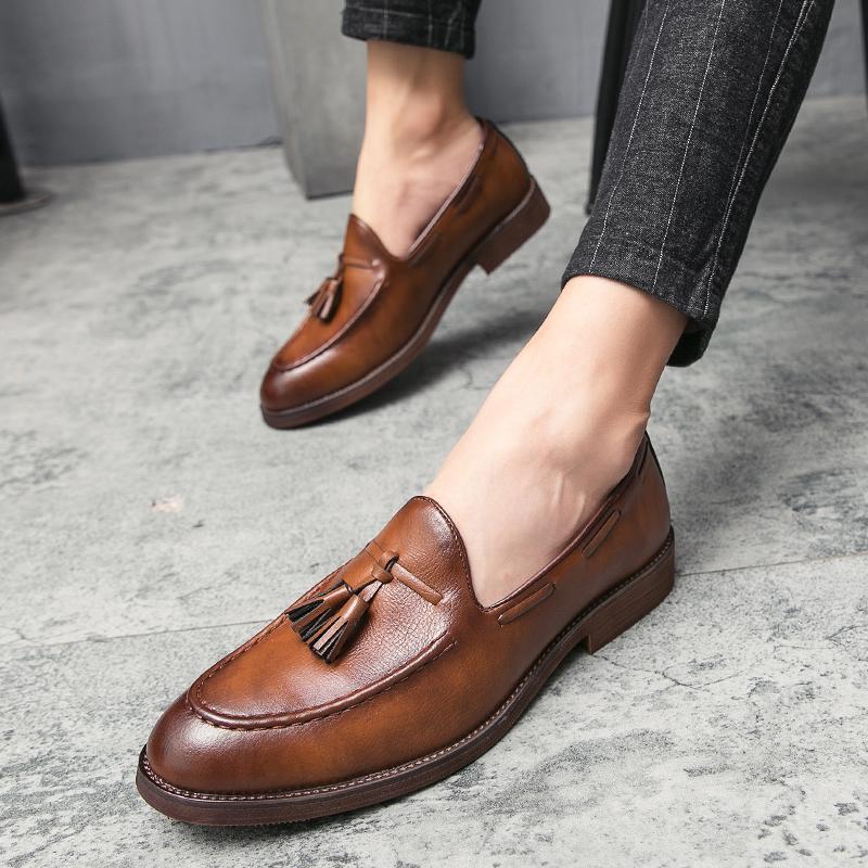 Fashion Size 38-47 Business Men Tassel Shoes Men Luxury Casual Comfortable Fashion Leather Shoes European Style Business Party Shoes