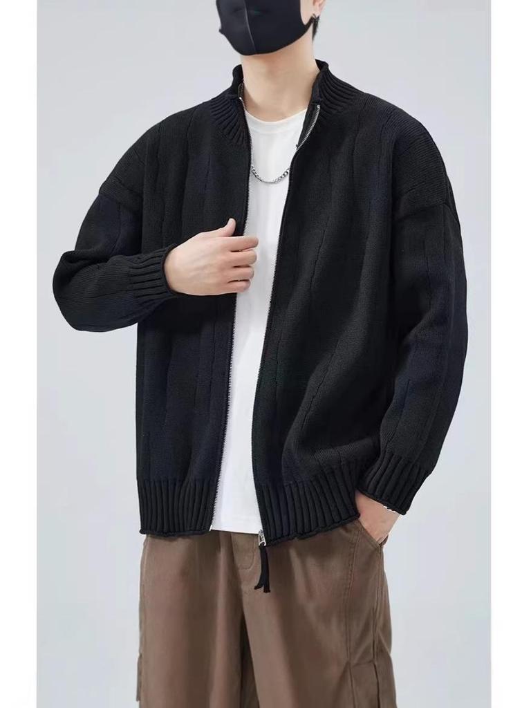 Men's Loose Fit Japanese Style Stand Collar Zipper Cardigan Sweater - Autumn & Winter Woolen Knitwear for Couples