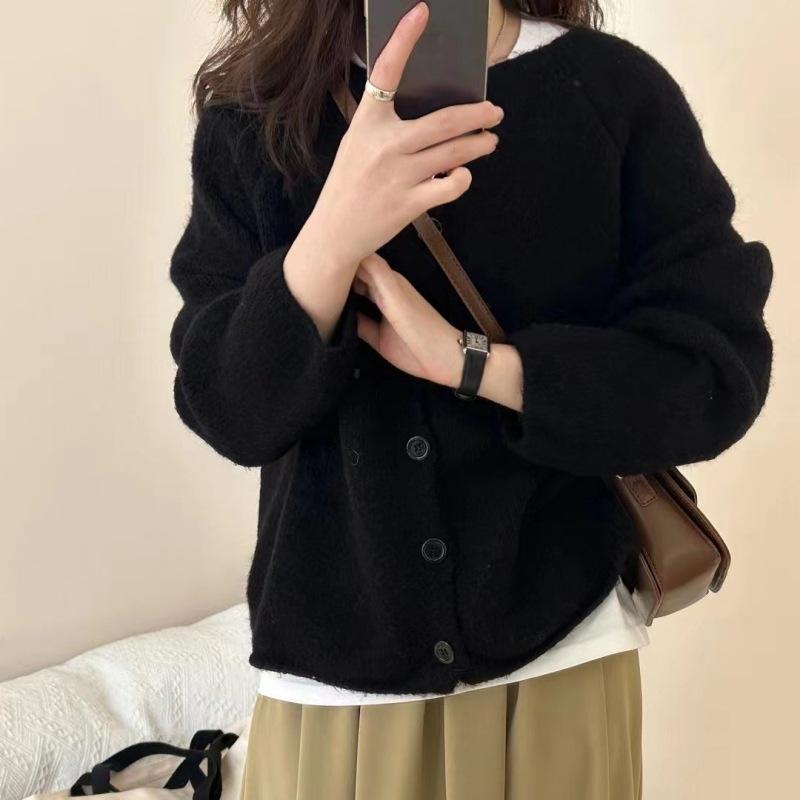 Autumn and Winter Women's Sweater Cardigan Retro Solid Colour Knitted Cardigan Loose Outer Wear Gentle Short Jumper Jacket Tops