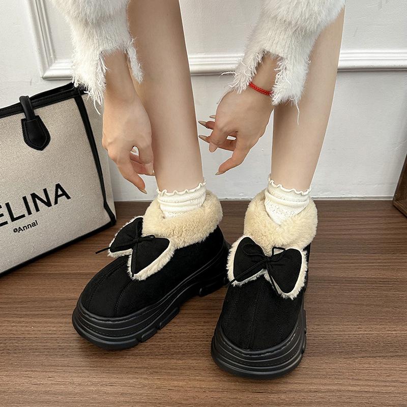 Women's Lightweight Chunky-Soled Winter Insulated Snow Boots with Bow Detail Faux Fur Lining, Slip-Resistant, Durable, Casual Athletic Cotton Boots