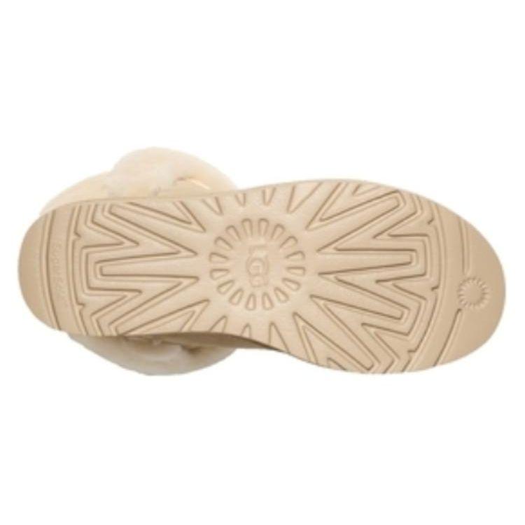 UGG Sheepskin And Fur Integrated Round Toe Short Tube Snow Boots Women Boots Beige 1153512-SWD