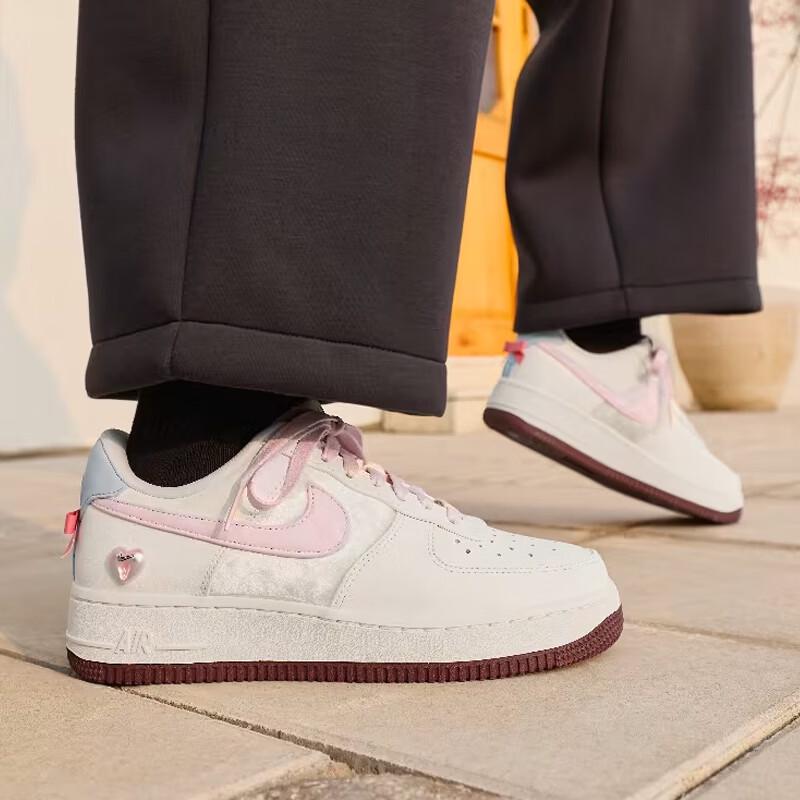 Nike Women's Air Force 1 Low-Top Sneakers
