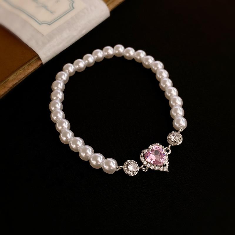 Vintage French Style T-Shaped Pearl Buckle Heart Bracelet for Women