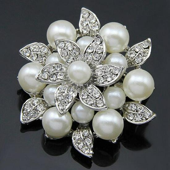Elegant Double Layer Leaf & Flower Brooch with Czech Crystals & Rhinestones, High-Grade Pearls