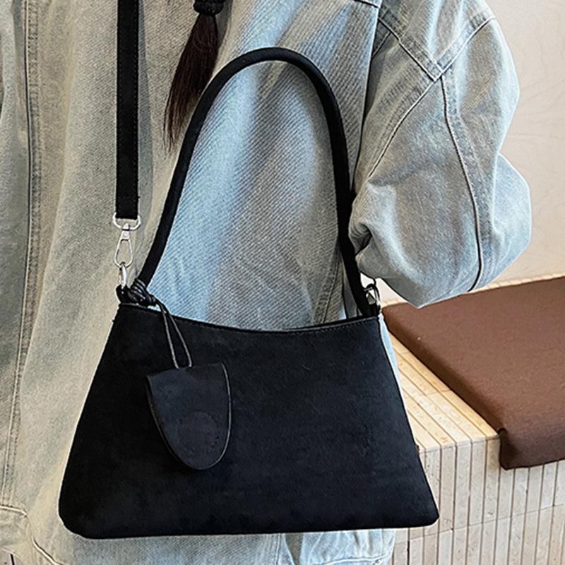 Summer simple solid color musk skin velvet niche underarm bag women's high value foreign style casual handbag commuter shoulder bag