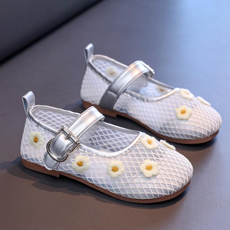 Girls Flat Shoes Mesh Breathable Kids Sandals Embroidered Flowers 2025 Summer New Children Princess Shoes Sweet Trend Soft Sole