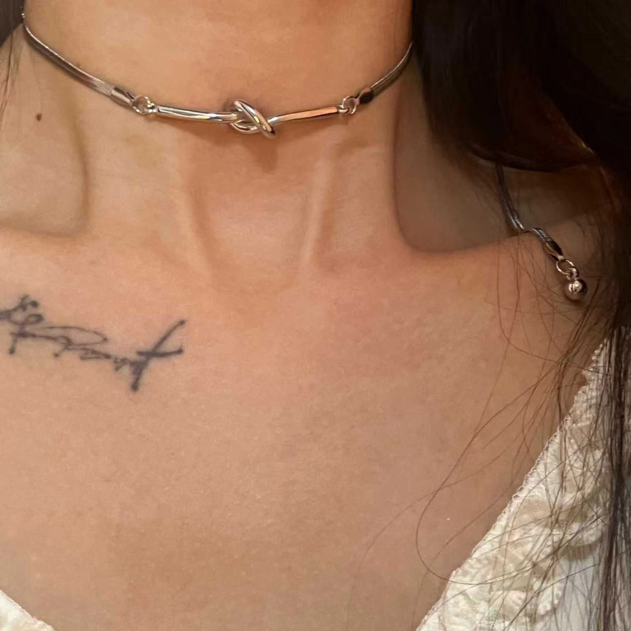 

Simple Personality Silver Color Knotted Snake Bone Chain Round Bead Tassel Pull Adjustable Choker Necklace for Women Men Jewelry