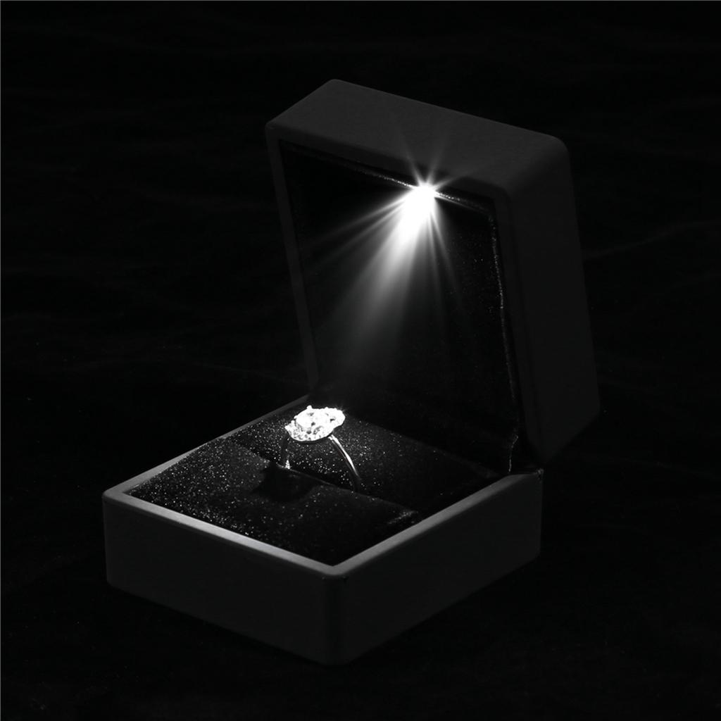 Fashionable LED Lighted Ring Storage Box Jewelry Display Case Gift Black