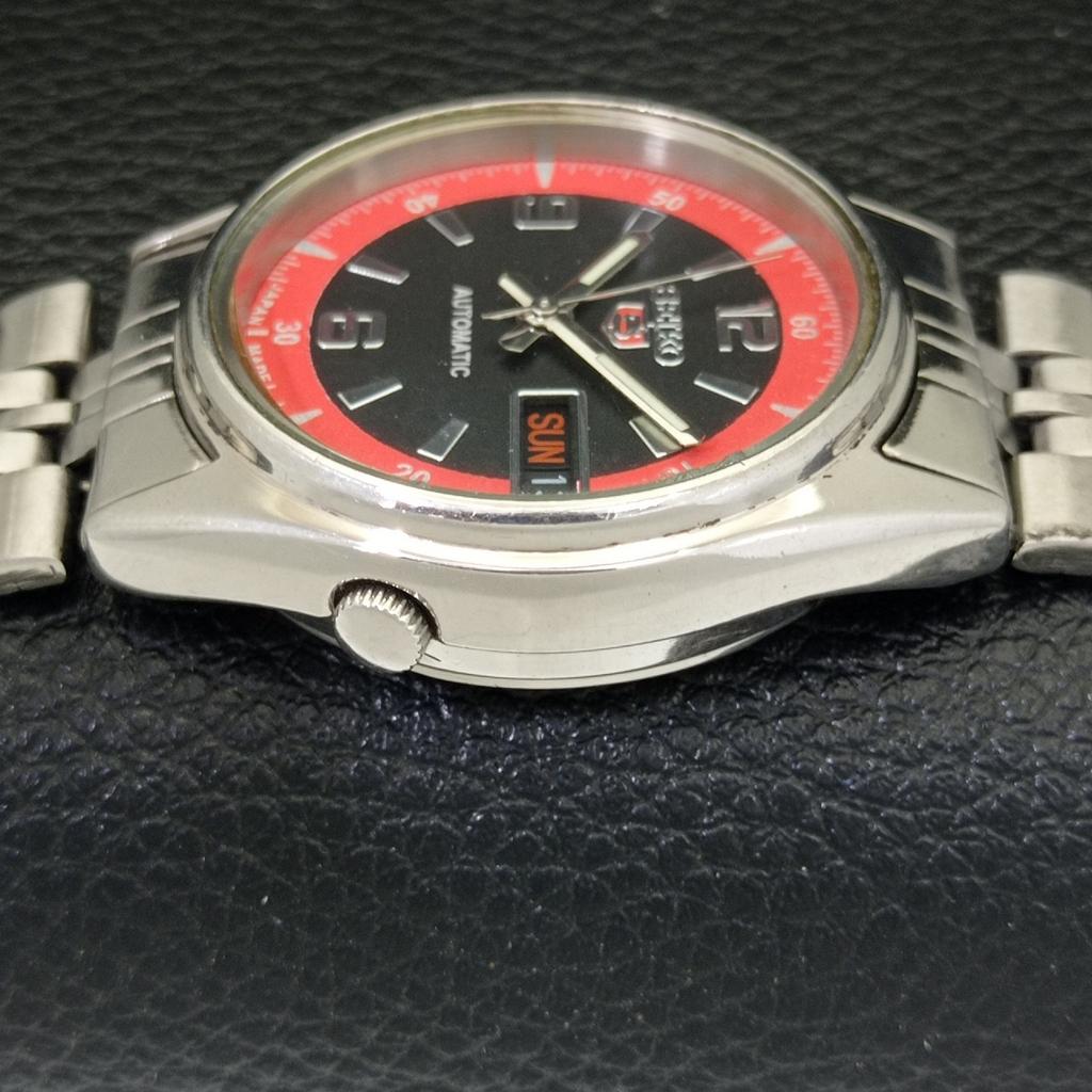 USED GENUINE VINTAGE SEIKO 5 AUTOMATIC JAPAN MENS BLACK DIAL WATCH a433325-2 R115-a433325