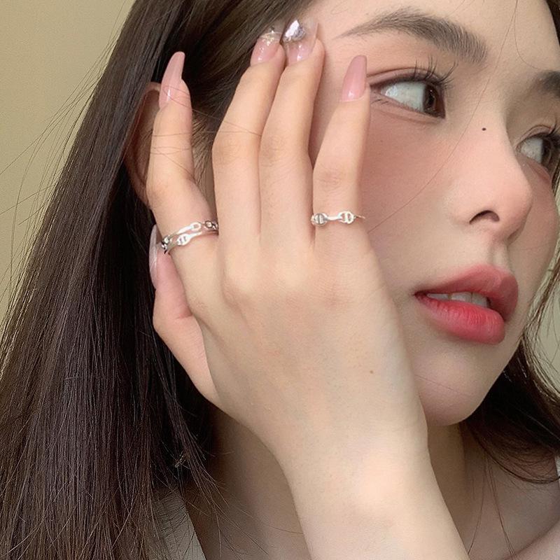 Trendy Pig Nose Open Ring for Girls: Versatile, High-End Pinky or Index Finger Accessory