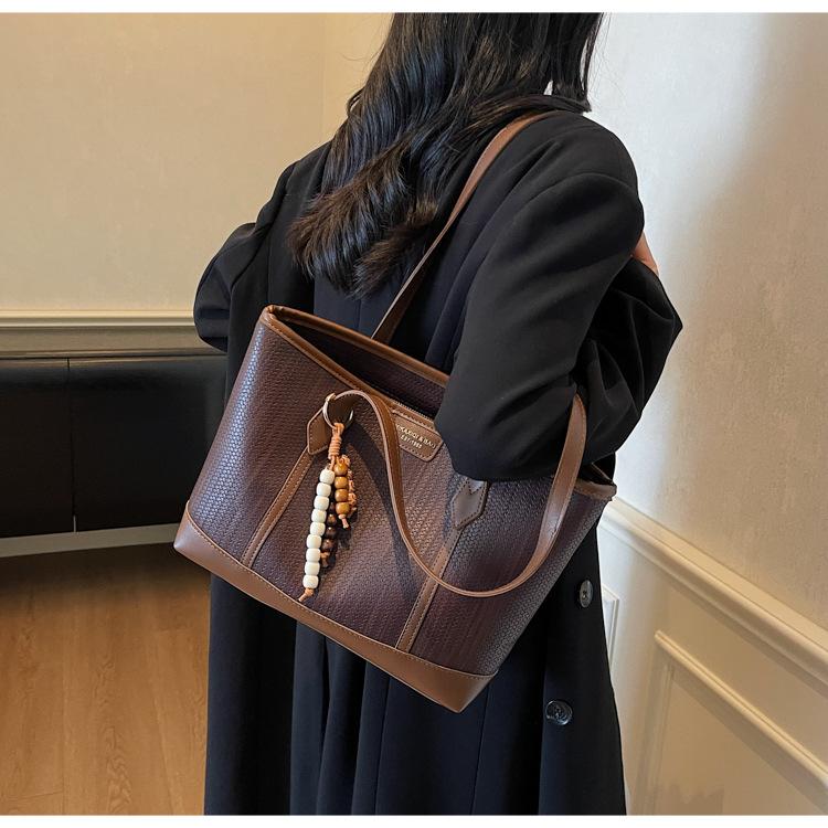 Ladies Large Capacity Shoulder Bags Vintage Commuting Underarm Bags Solid Color Casual Handbag Women High Quality Tote Bag