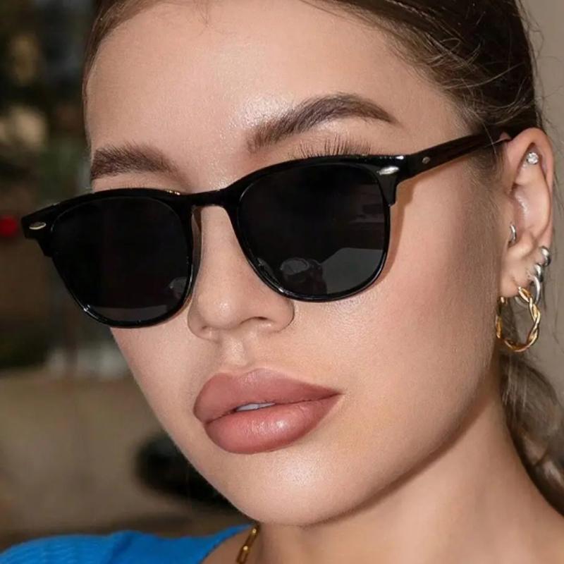 2pcs New Female High Quality Square Sun Glasses Gradient Lens Sunglasses Luxury Rivet Design Outdoor Driving Eyewear UV400