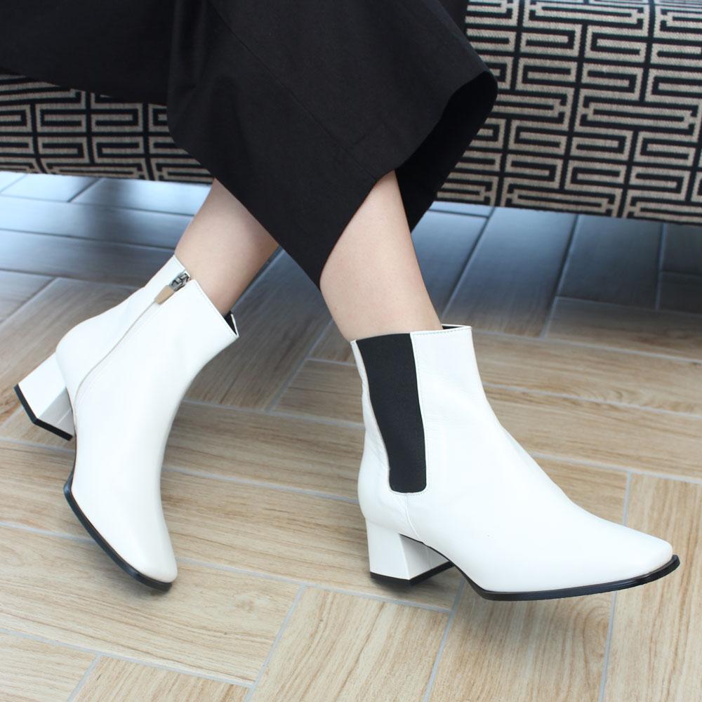 Kerrijade Simple Square Chelsea Boots