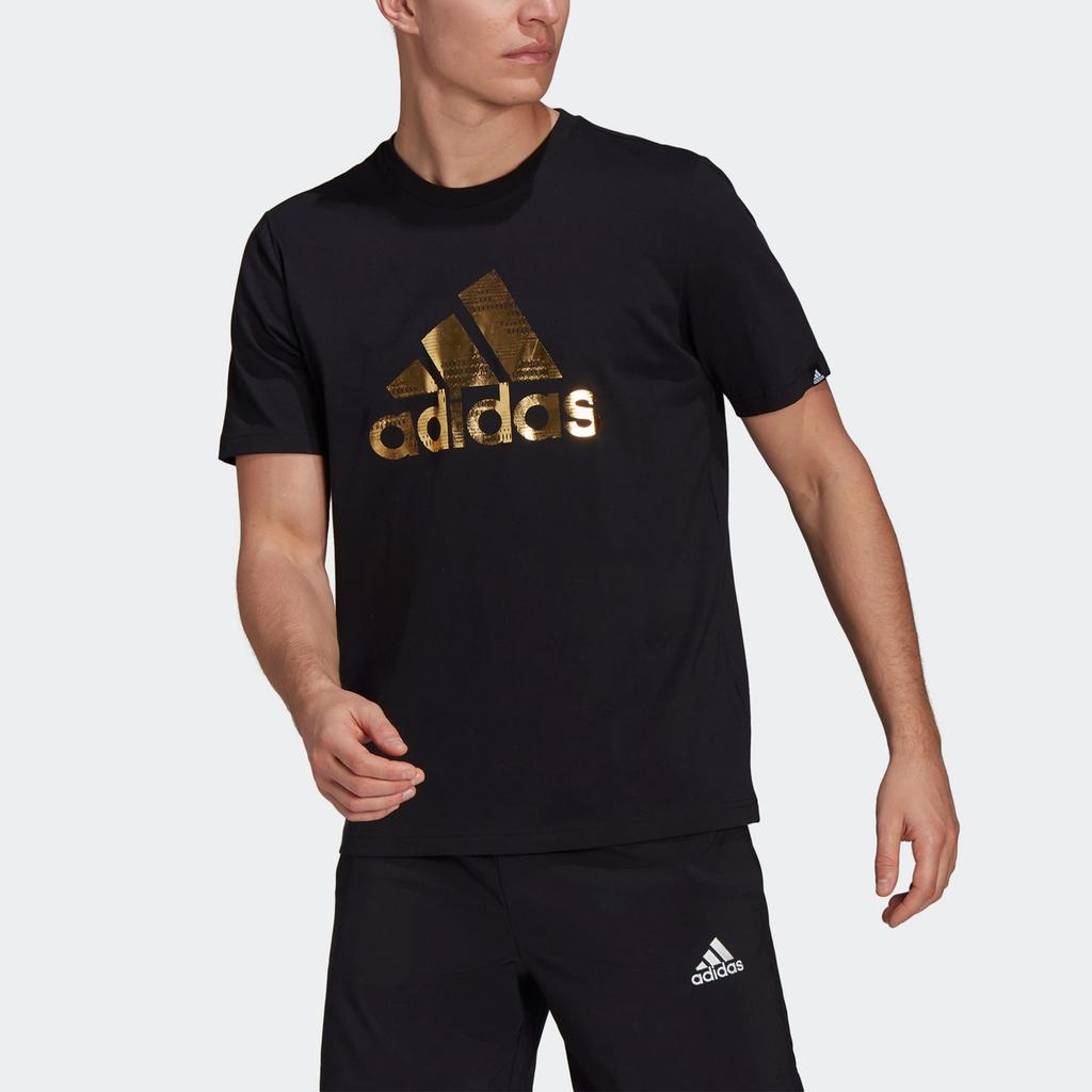adidas T-shirt da uomo con scollo rotondo, vestibilità dritta moderata GV2913