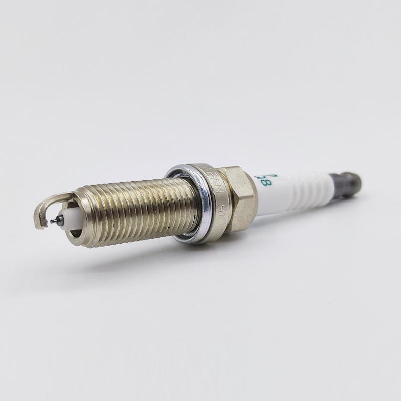 4 pezzi 90919-01285 DILKAR8J-9G Candela di accensione all'iridio per Toyota Corolla CHR Levin 1.2T 14mm 90919 01285 DILKAR8J9G