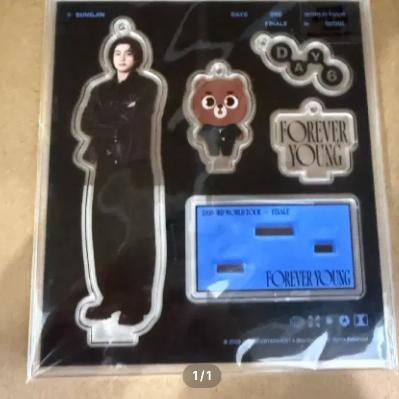 DAY6 World Tour FOREVER YOUNG Goods Acrylic Stand Seongjin