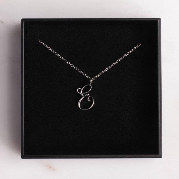 Stainless Steel Retro Cursive Name Necklace - English Letter Collarbone Chain