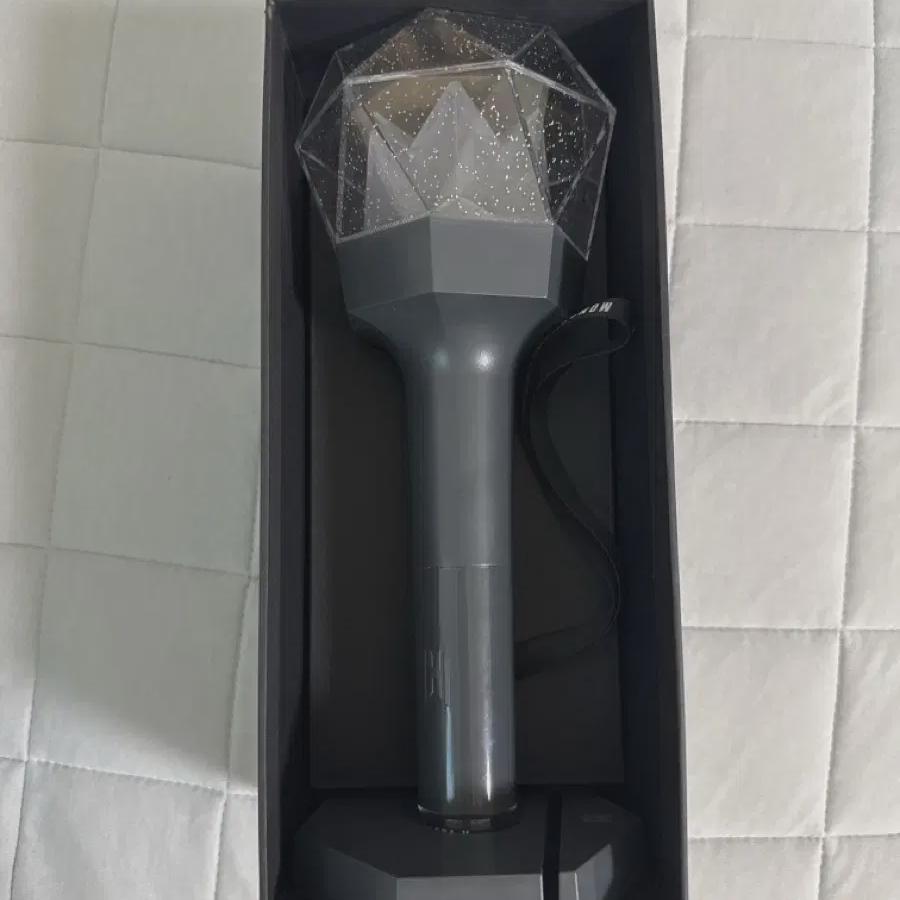 

Monsta X Lightstick Mondongi 2