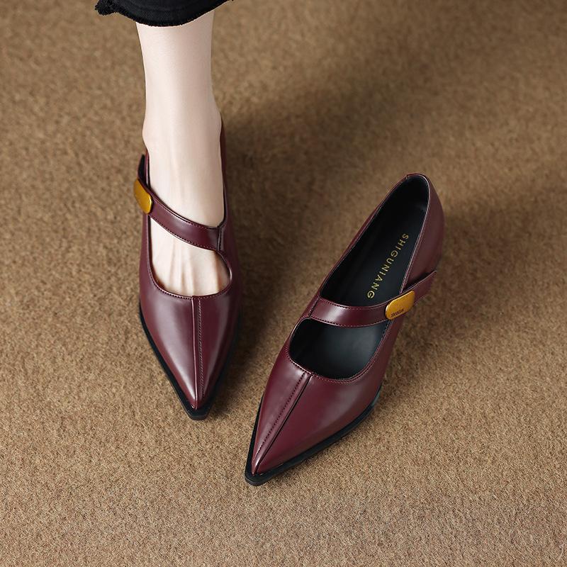83656-3 Spring and summer popular versatile light mouth shoes retro single shoes fashion pointed temperament high heels women's shoes