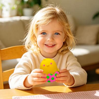 Symulowany Pisklak Zabawka do Ściskania Redukcja Stresu Jajko z Pęknięciem Kurczak Sensoryczna Zabawka Fidget Pomoc w Koncentracji Relaksacja Ukojenie Lęku Zabawka do Ręki