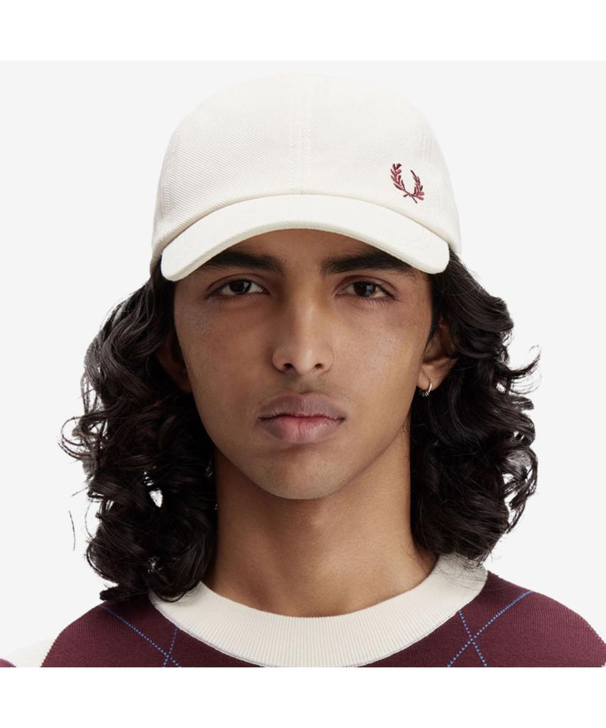 FRED PERRY Pique Classic Cap - Ecru/Oxblood Cfpu2536726-V84