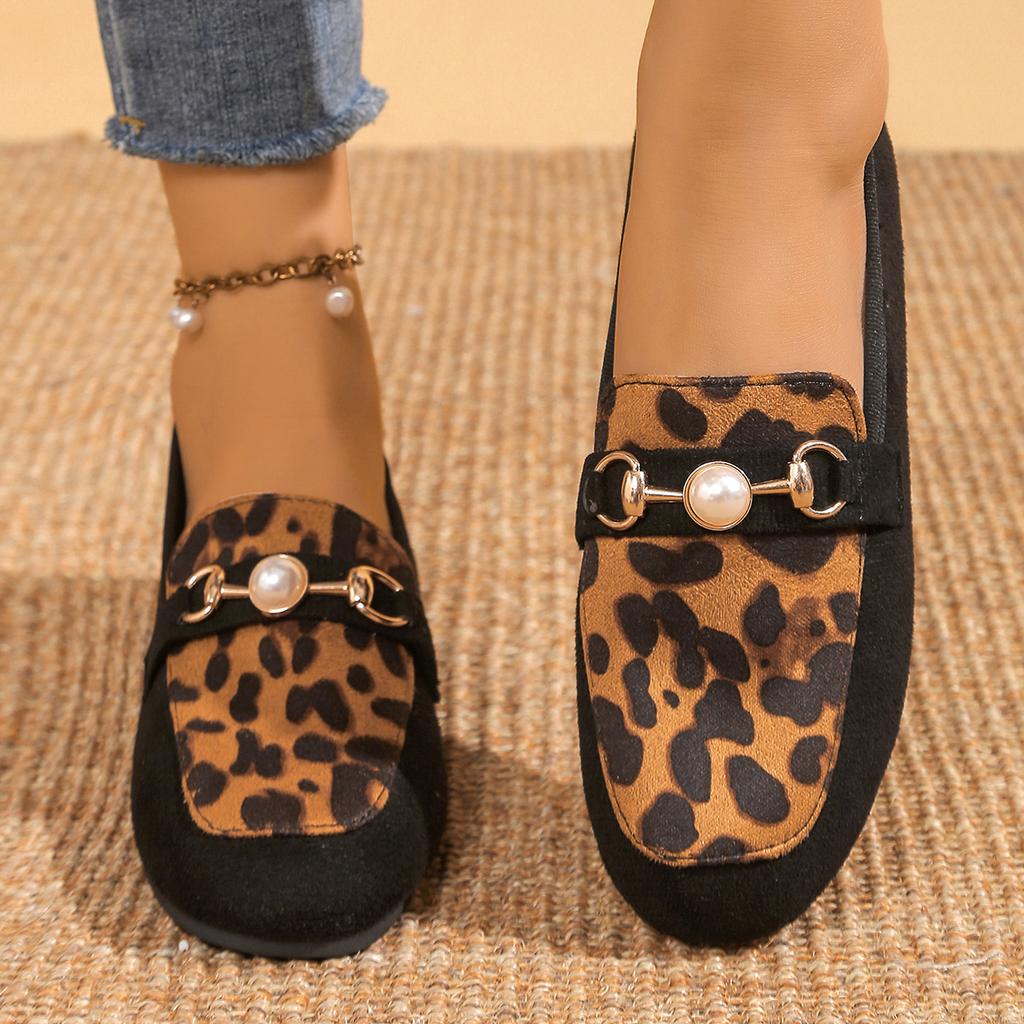 Fashion Woman Sneakers Round Toe Soft Flat Loafers New Casual Leopard Slip-on Sneakers Woman Fashion Comfortable Outdoor Shoes for Women