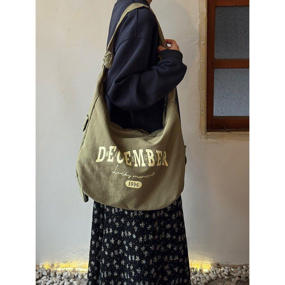 

Large-capacity Letter-printed Relaxed-style Casual Commuting Single-shoulder Crossbody Bag зелений