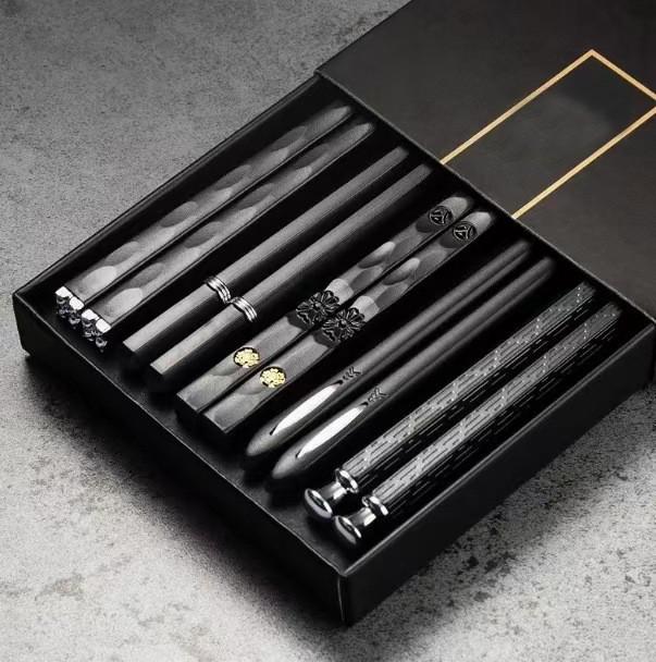 Single-Use Non-Slip High-Temperature Alloy Japanese Chopsticks for Healthy Individual Serving