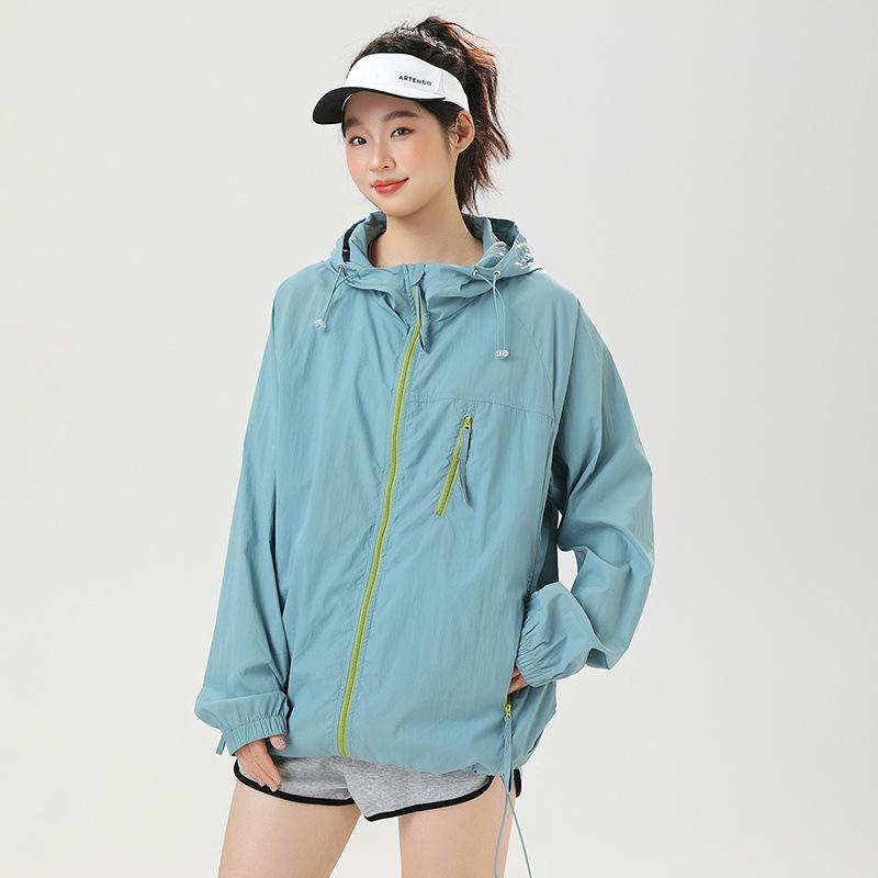 Sunshade ice silk sunscreen clothing upf10 + breathable and light UV protection hooded sunscreen clothing outdoor fishing skin clothing