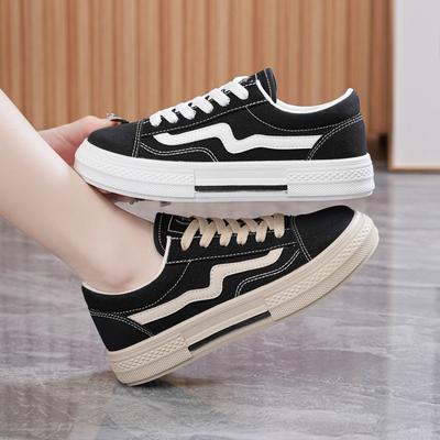 Damenschuhe – Sneaker