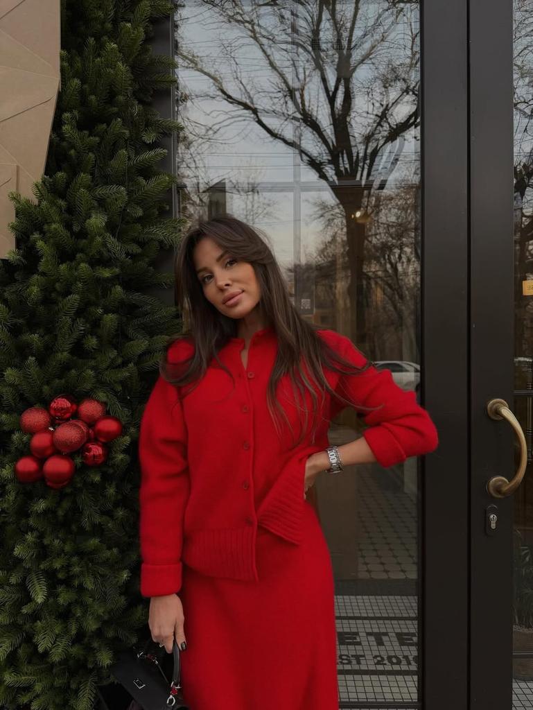 2025 New Casual Knit Two-Piece Set for Women Solid Christmas Red Slim Fit Long Skirt