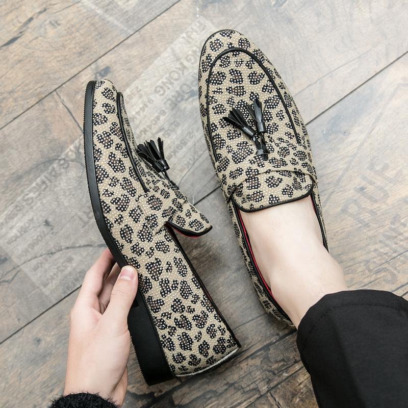 Fashion Summer New Fashion Slip-on Casual Leather Loafers Men Large Size Business Formal Casual Shoes Wedding Dating Party Pointed Shoes