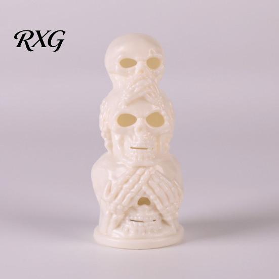 Creepy Night Light for Parties Halloween LED Skull Light, Resin Decorative Candle Lamp Battery Operated Room, Haunted House, Unique Tabletop