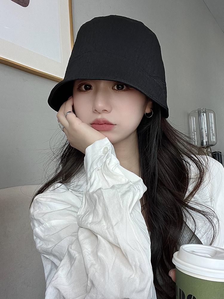 Frühlings- und Sommer-Texturstoff mit Karomuster, vorne groß, hinten klein, Damen-Trendmode, vielseitiger, einfacher Fischerhut